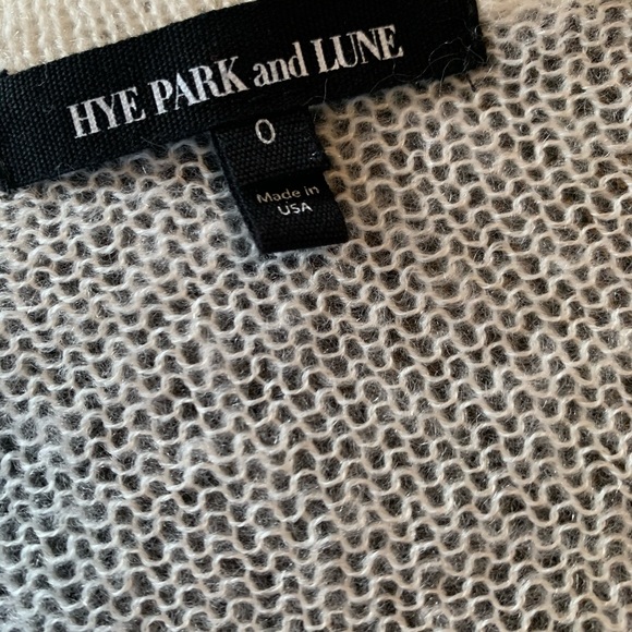 ✨NWT✨HYE PARK & LUNE oversized sheer sweater - Picture 3 of 4